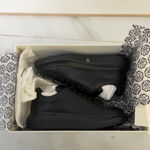 Alexander McQueen Oversized Triple Black Leather Size 41